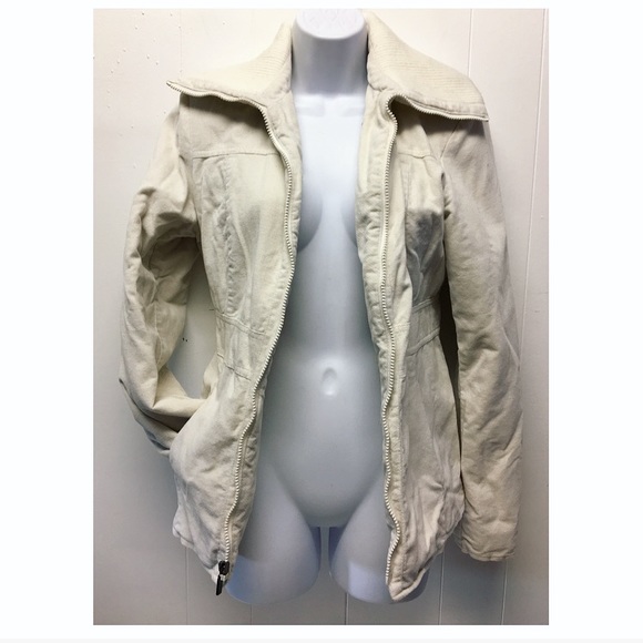 Gloria Vanderbilt | Off-White Winter Jacket Fitted - Picture 6 of 8